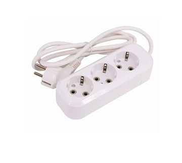 Удлинитель LEEK LE ES 3-х местный,  1,5 метра, с заземлением 3*1