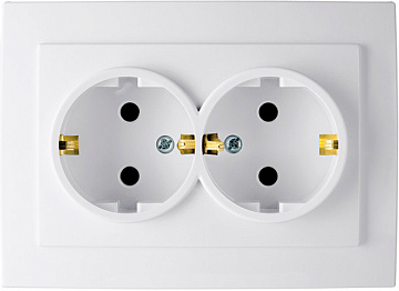 Розетка  Nilson Touran ECO 2-я с/з белая 24111025