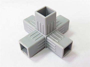 Соедин. пласт. д/трубы 25х25х1,5мм 5-пал. смежн. (уп-4 шт)